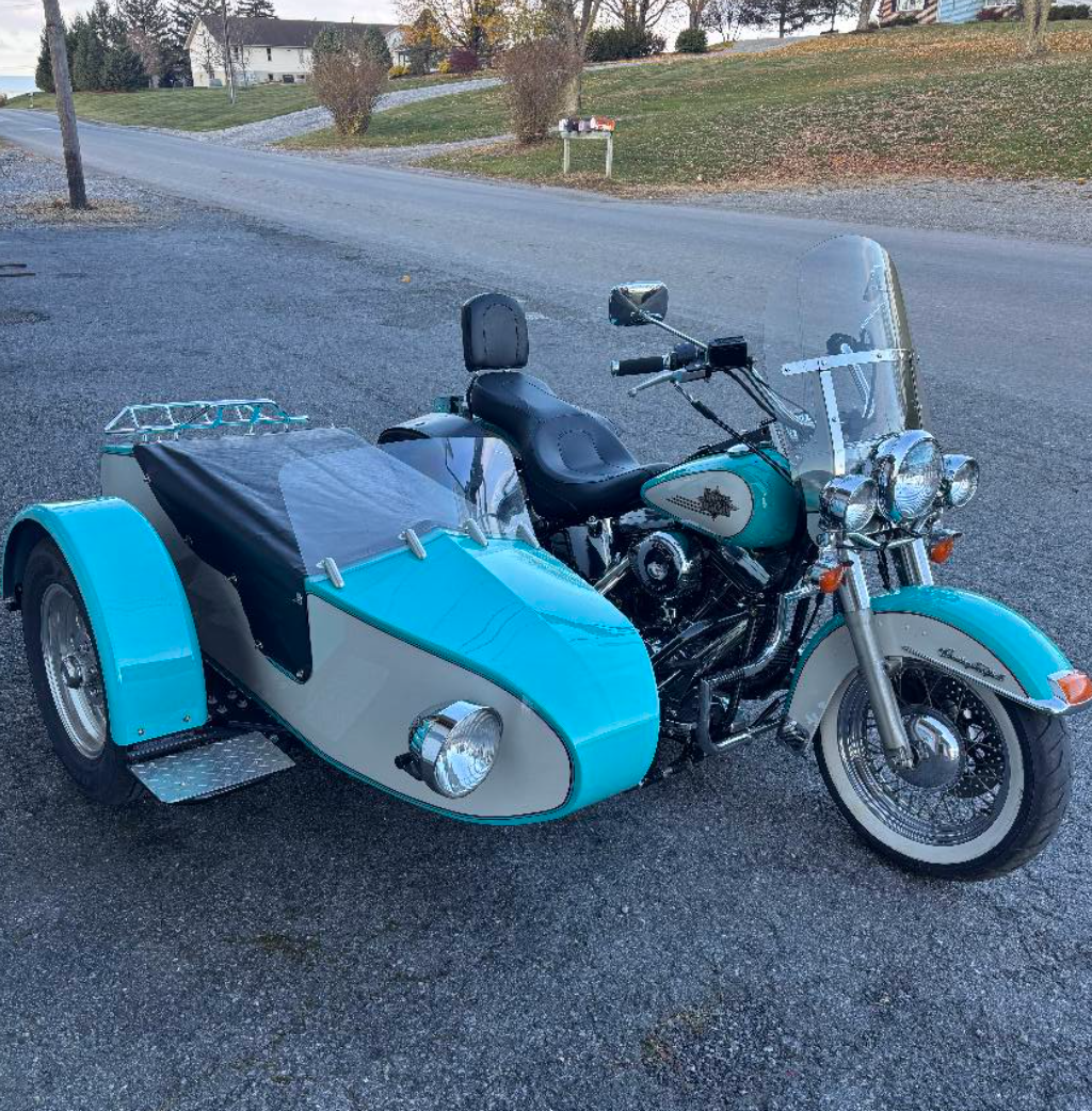 Breakfast at Tiffany's — custom FSC sidecar build