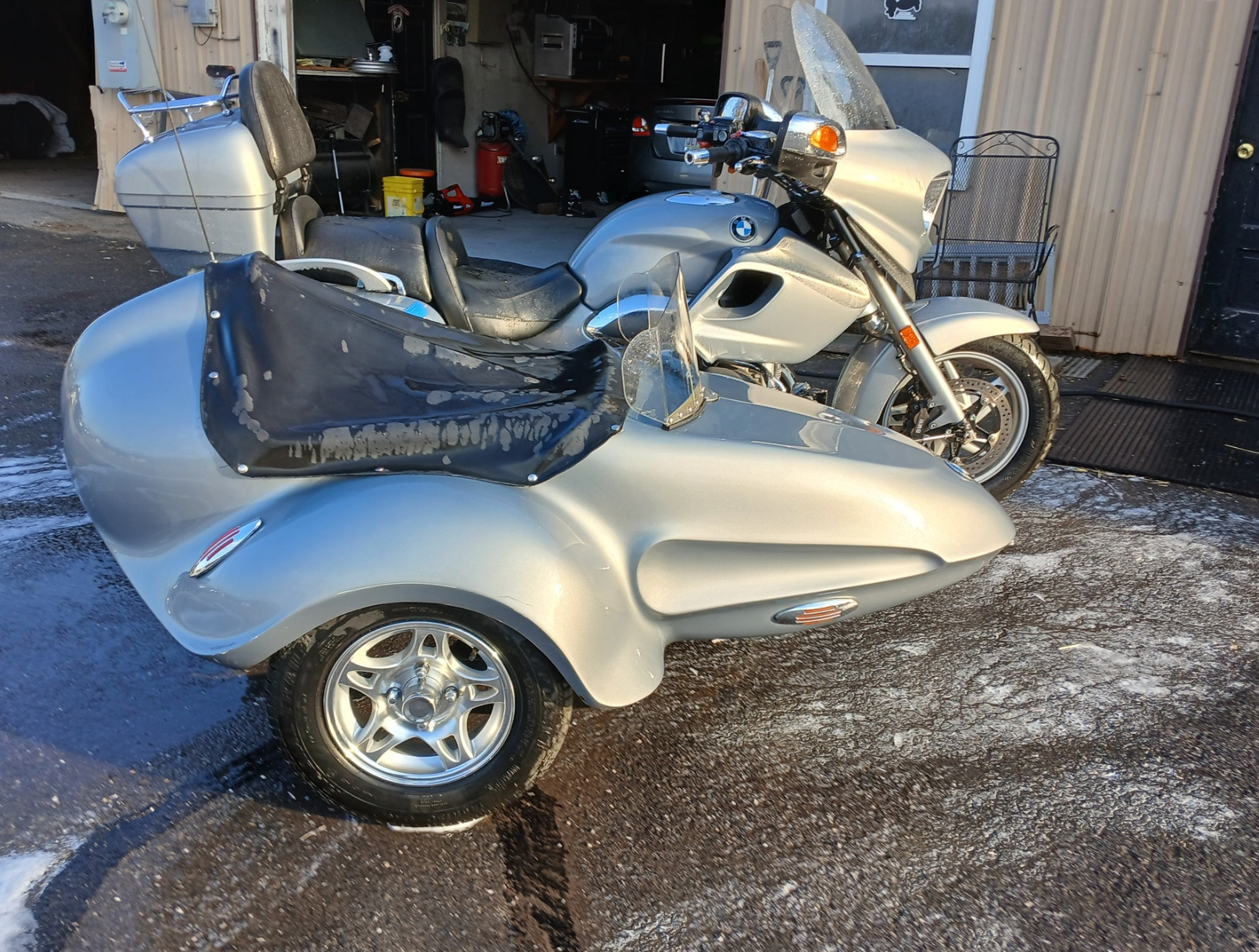 Silver Racer — custom FSC sidecar build